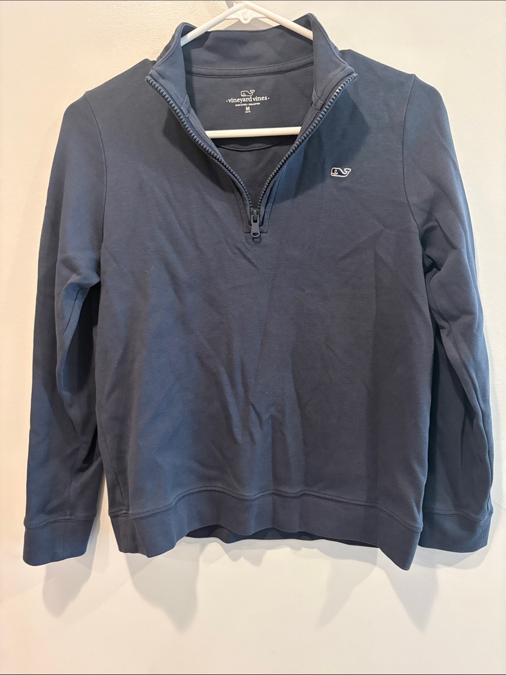 Vineyard Vines Navy Half-Zip Pullover  ptp 19 length 23Sweatshirt